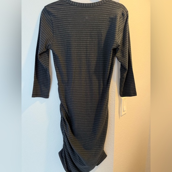 Lululemon anytime dress black and gray classic stripe - Picture 5 of 6
